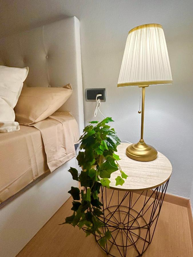برشلونة Room Con Bano Privado Sagrada Familia المظهر الخارجي الصورة